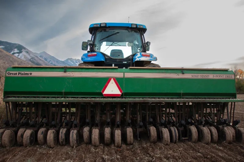 tractor.blades